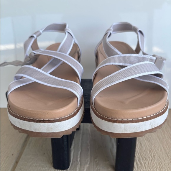 Lucky Brand White Crisscross Sandals - Picture 7 of 10
